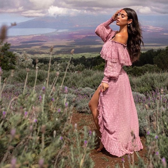 Meet your Posher, Alicia - Picture 1 of 2